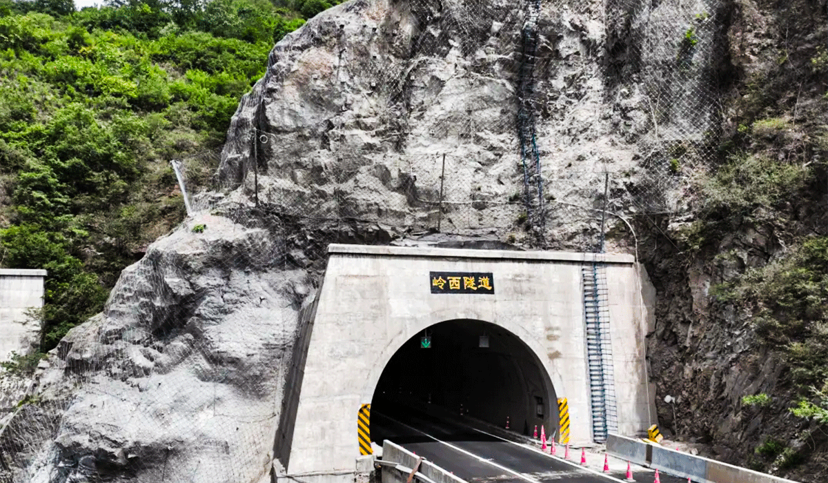 隧道口山體滑坡安全監測解決方案